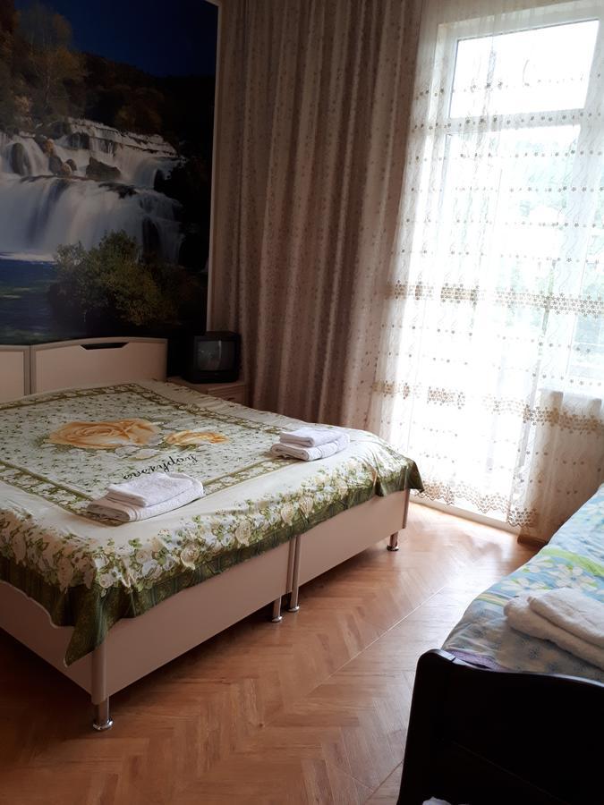Guest House In Sarpi Buitenkant foto